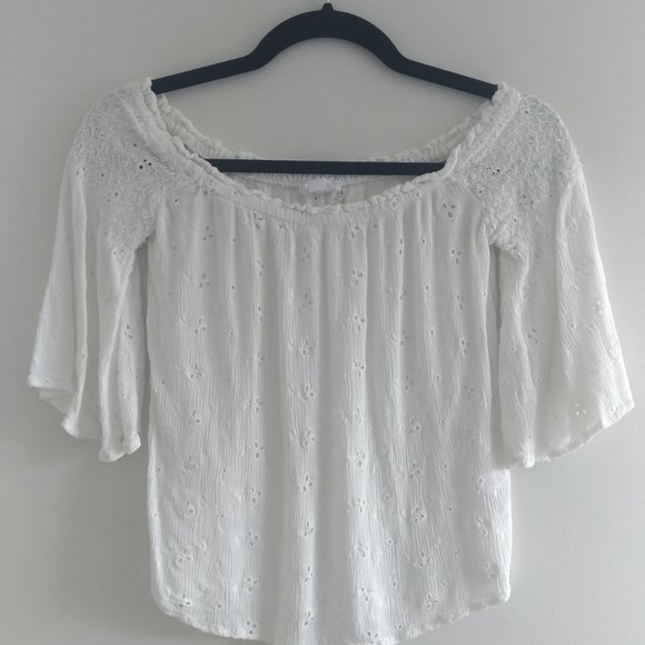 Boho Off-the-Shoulder Airy Blouse - Picture 2 of 3